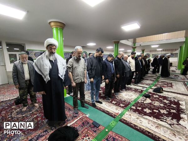 تجلیل از استقامت و ولایت‌مداری خانواده شهدای کوه‌خیل