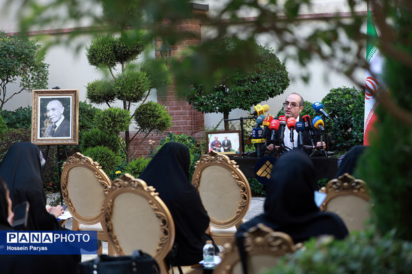 نشست خبری همایش ملی دانش‌آموزی شصت‌وسومین سال جایزه البرز، نوبل ایرانی(آیین جایزه البرز ۱۴۰۴)