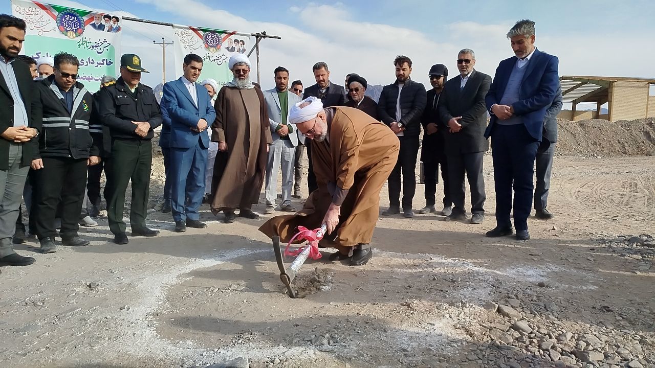 آیین افتتاحیه برق و گودبرداری نهضت ملی مسکن سایت دانشگاه بلوار پیام نور شهرستان کاشمر 