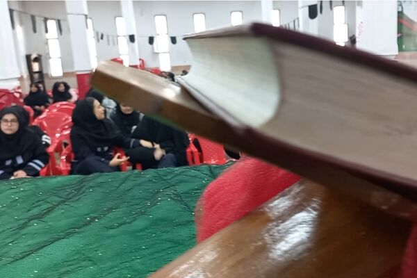  شعله‌ور شدن آتش جان دانش‌آموزان مدرسه زینبیه۲