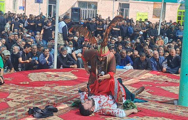 بزرگترین اجتماع حسنیون کشور همراه با تعزیه خوانی در روستای کفکی خراسان رضوی