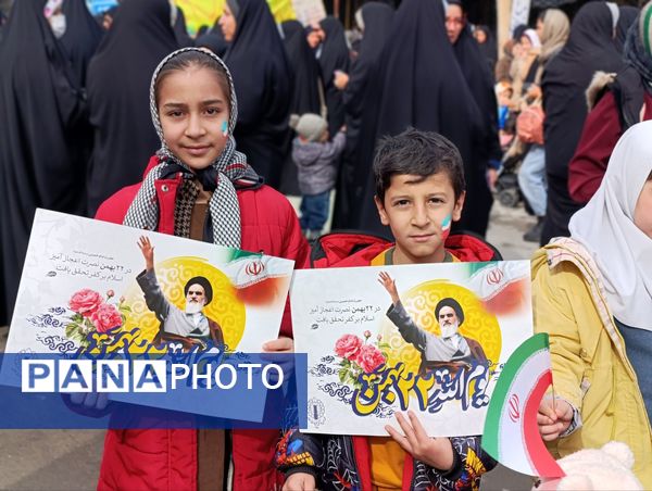 گلستانی از غرور در سملقان؛ موج حضور مردم در جشن انقلاب