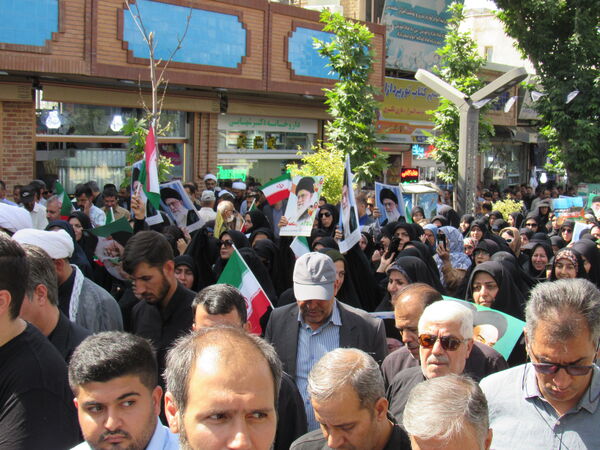 خروش بی‌نظیر سنندج در بدرقه شهید آسمانی رضا بسطامی