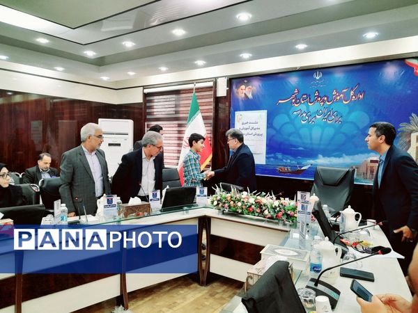 نشست خبری مدیرکل آموزش و پرورش استان بوشهر 