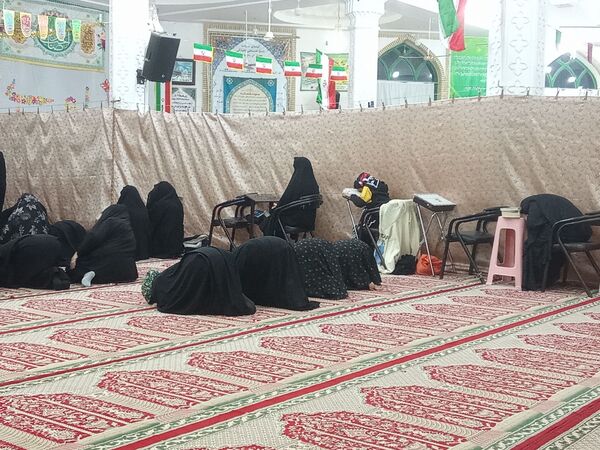 مراسم اعمال شب نیمه شعبان در مسجد جامع شهر کندر