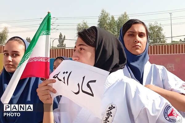 افتتاحیه المپیاد ورزشی درون مدرسه ای در دبیرستان شهید سیدرضی موسوی