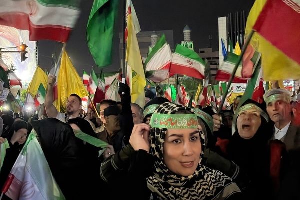 پخش سربند جان فدا در کرج