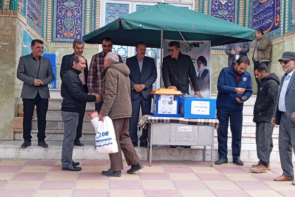نماز عید فطر در شهرستان قروه