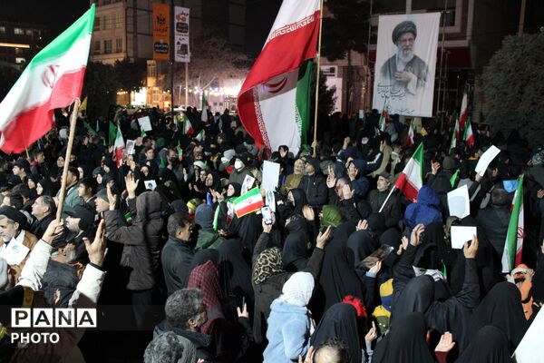اجتماع حماسی مردم بصیر نیشابور در بلوار فضل