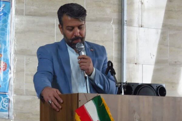 محفل انس با قرآن کریم به میزبانی دبیرستان شاهد‌ شهید مسعود‌ درخشان 