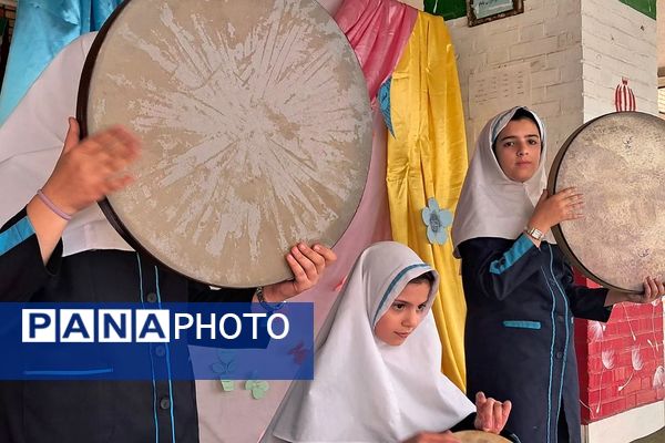 هنرنمایی دانش آموزان  مدرسه خواهران بابایی در روز دختر