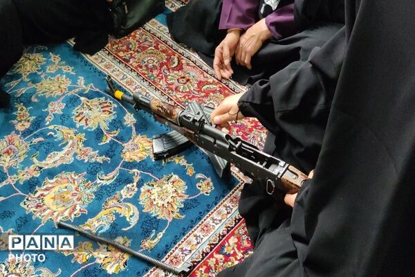 کارگاه آموزش اسلحه شناسی ویژه خواهران در شهر بار