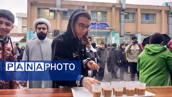 برپایی موکب در دبیرستان شهید بابایی به مناسبت بعث پیامبر‌(ص)