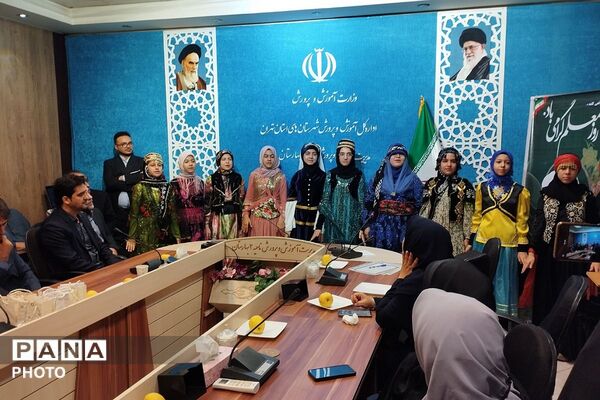تقدیر از مدیران مدارس ابتدایی بهارستان دو
