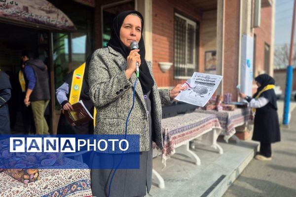 هفته فرهنگی و هنری «ماها» در دبیرستان فرزانگان۱