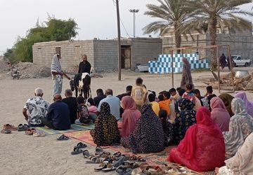 وقتی آسمان چشم براه باران می‌ماند 