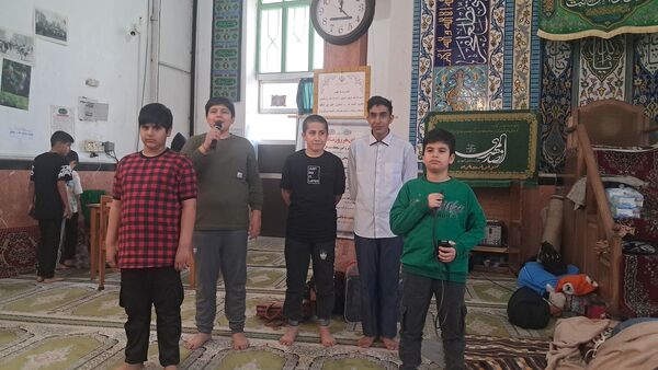 مراسم اعتکاف پسران در مسجد موسی بن جعفر آشخانه 