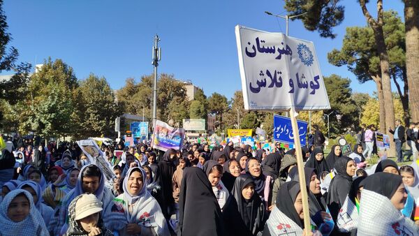 راهپیمایی ۱۳آبان در نیشابور 