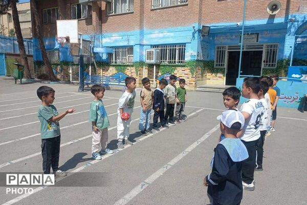 بازدید از پایگاه شهید بوربور ناحیه دو شهرری ویژه نوآموزان دو زبانه