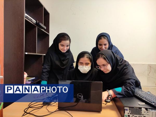 اداره یک روز مدرسه(طرح ایما) توسط دانش‌آموزان دبیرستان فرزانگان استعداد درخشان ملارد