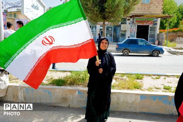 رژه خودرویی و رزمایش بختیاری‌های غیور در دهستان منج