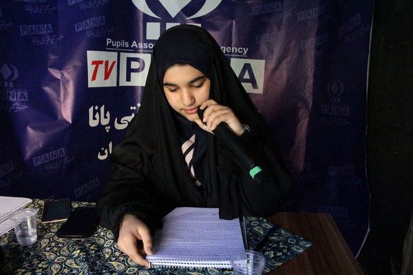 جشن حضور تا ظهور در هنرستان فرزانگان بهارستان ۲