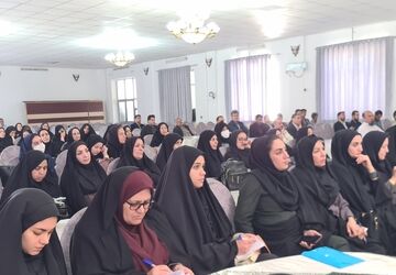  جلسه هم‌اندیشی مدیران مدارس آباده