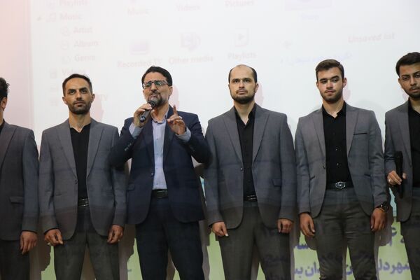 رونمایی از کتاب «وقتی که می‌رسند پسرها، یکی، یکی» در همایش «پدر مقاومت» به مناسبت هفته عفاف و حجاب