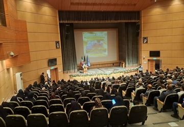 با پویش مشق همدل، دانش آموزان کم بضاعت با لوازم لازم براى تحصیل به مدرسه خواهند رفت