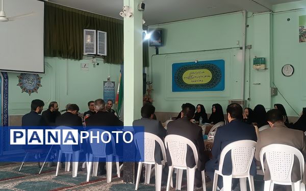 دومین جلسه مدیران متوسطه دوم نیشابور در دبیرستان ابوذر غفاری