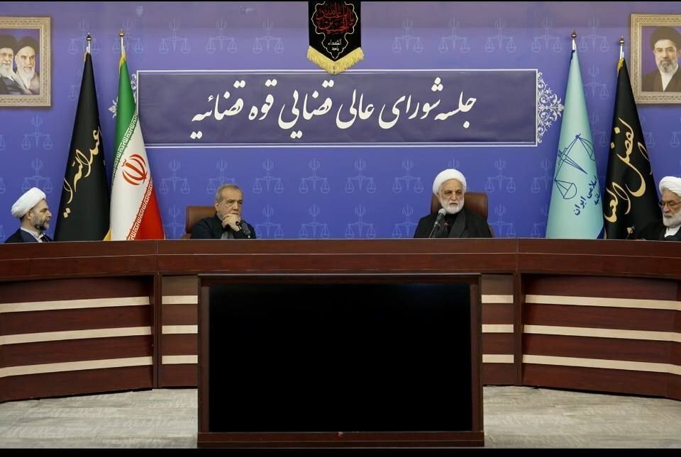  باید بیش از گذشته مراقبت کنیم تا مبادا وحدت و انسجام ملی مخدوش شود