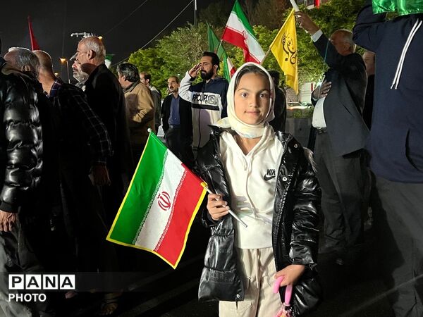 حضور کودکان در تجمعات مردمی