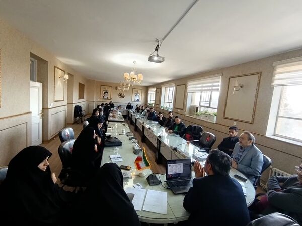 دومین جلسه هم‌اندیشی معاونان و مربیان پرورشی مقطع ابتدایی ناحیه ۵ مشهد