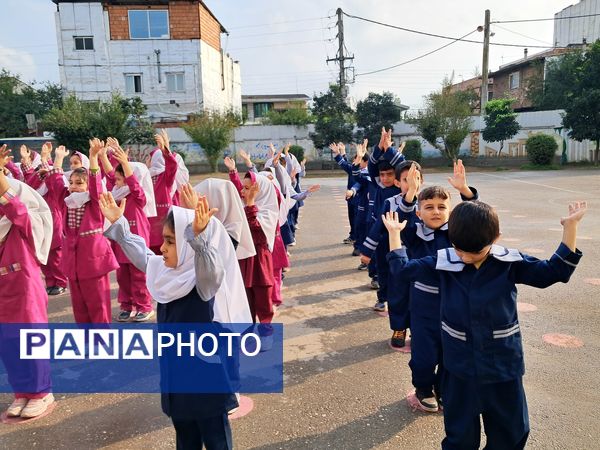 جشن میلاد حضرت زینب(س) در دبستان شهید احمدپور قائمشهر