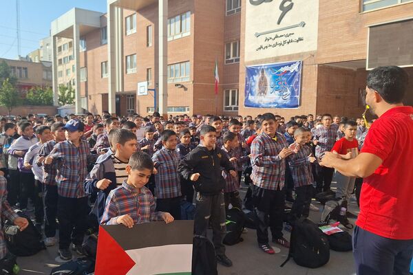دانش آموزان شیرازی جنایات اسرائیل را محکوم کردند