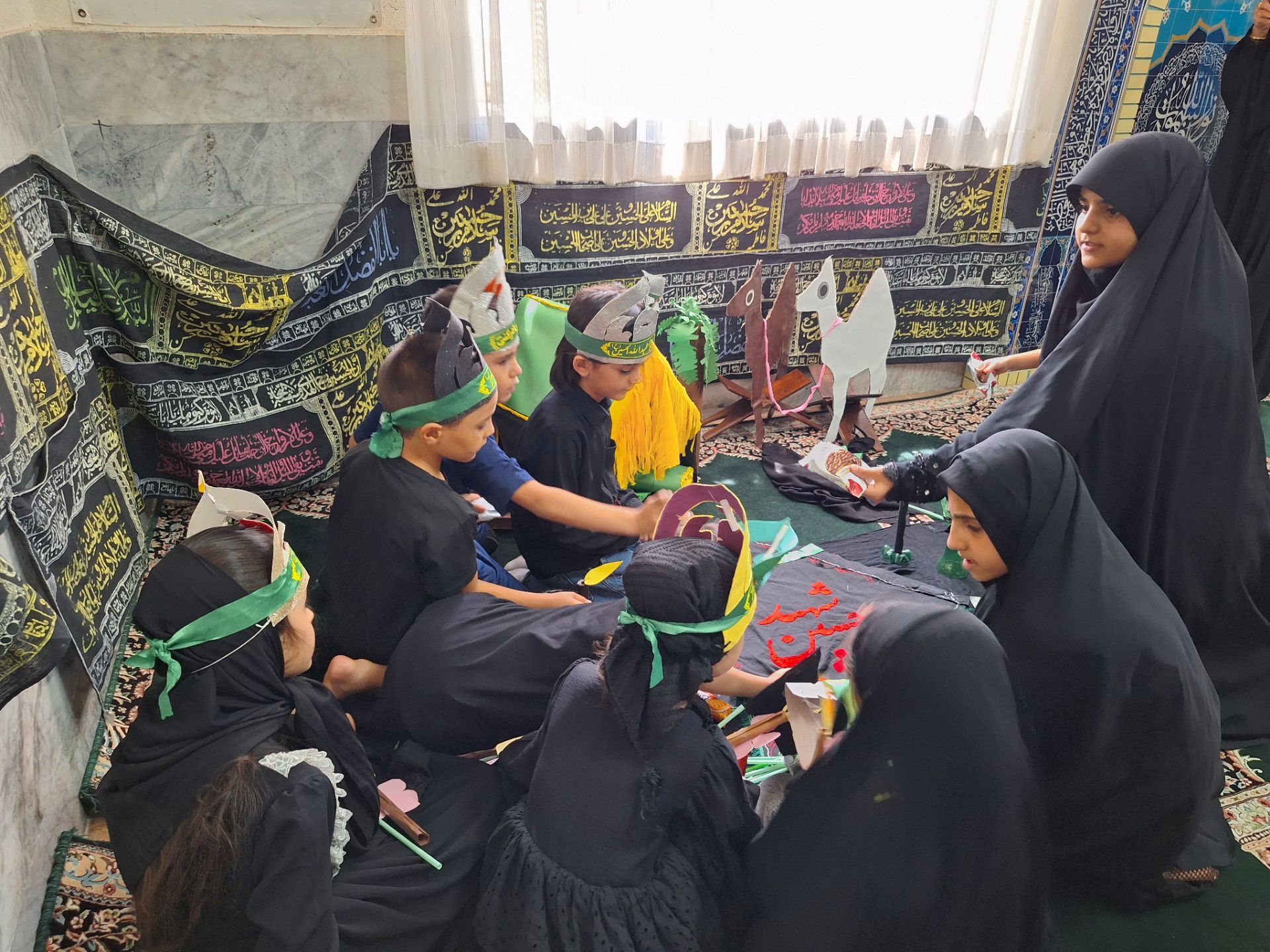 نوآموزان قرآنی دارالقرآن امام علی(ع) در سوگ شهادت حضرت رقیه 