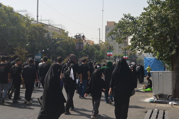 تجمع بزرگ جاماندگان اربعین در تهران