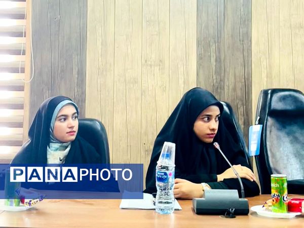 نشست هم‌اندیشی جوانان در شهرستان‌های فاریاب و کهنوج