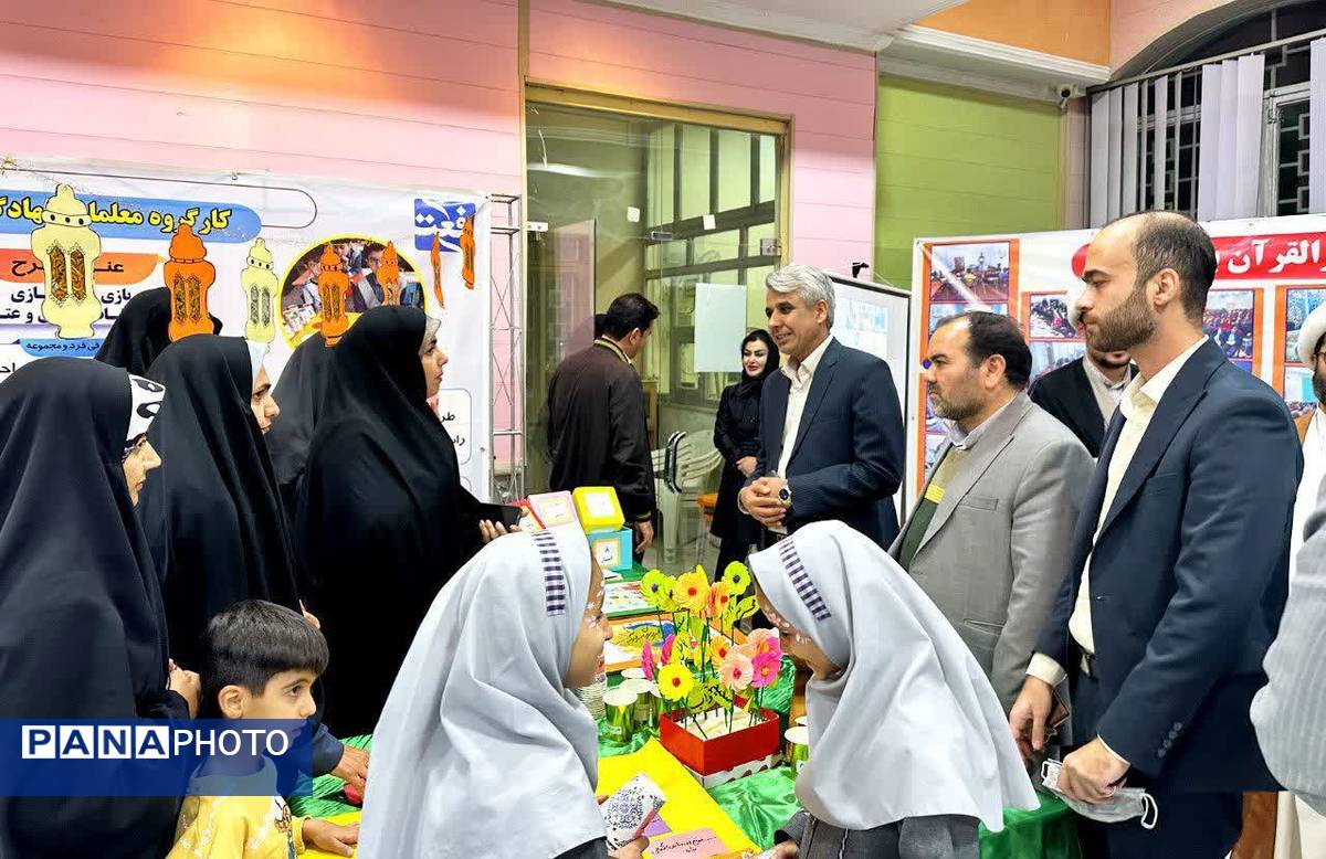 بازدید مدیر آموزش و پرورش کاشمر از  نمایشگاه قرآن و عترت شهرستان 