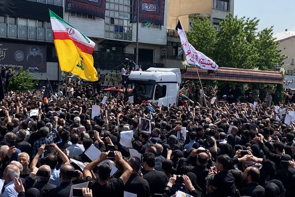 مراسم تشییع پیکر شهدای خدمت در تهران