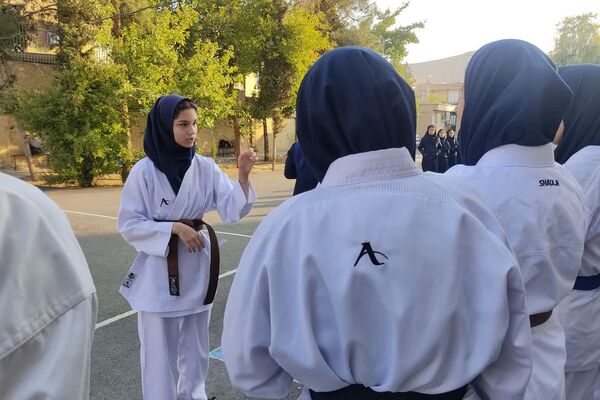 هفته تربیت‌بدنی در دبیرستان فرشتگان ناحیه ۴شیراز