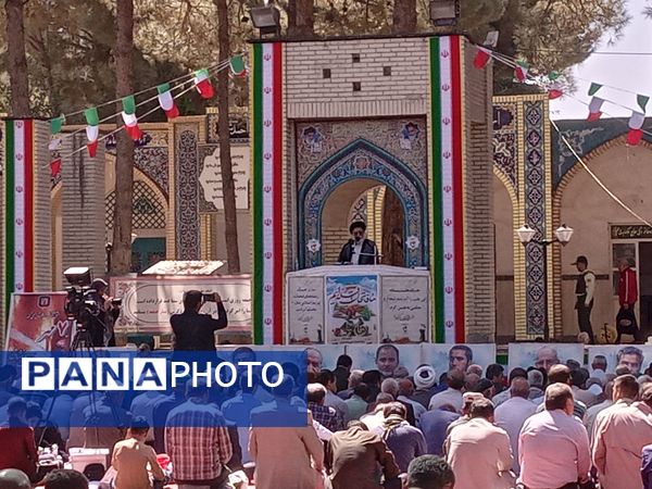 نماز جمعه در جوار شهدای بهشت فضل نیشابور 