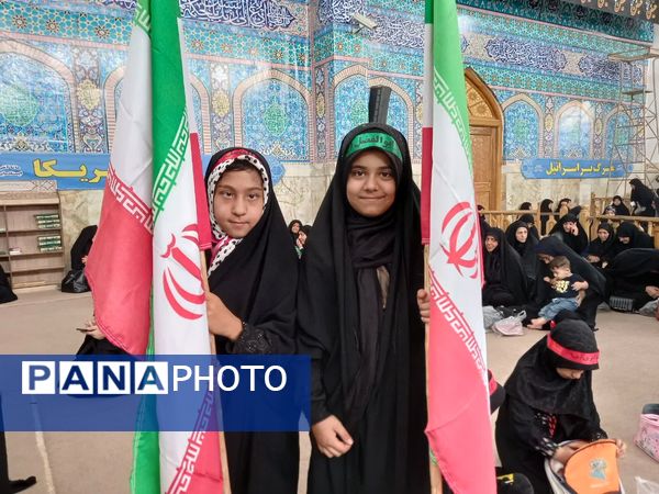 ویژه برنامه رهروان زینبی در آستان مقدس حضرت سیدان‌الکریمان 