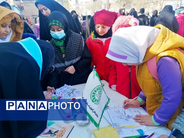 پاسخ حماسی مردم انقلابی فاروج به استکبار جهانی با حضور در راهپیمایی ۲۲بهمن 