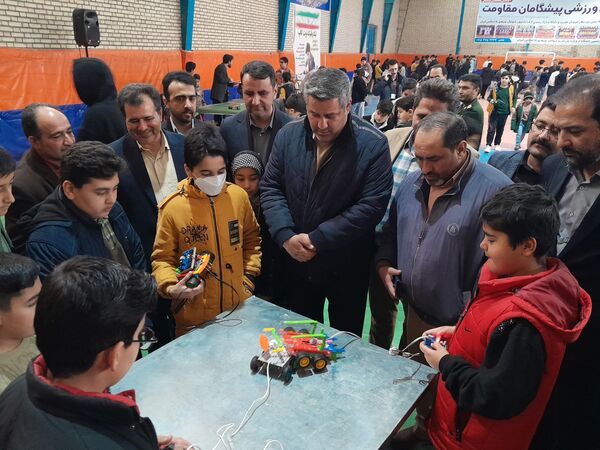 نمایش استعدادها و ایده‌ها