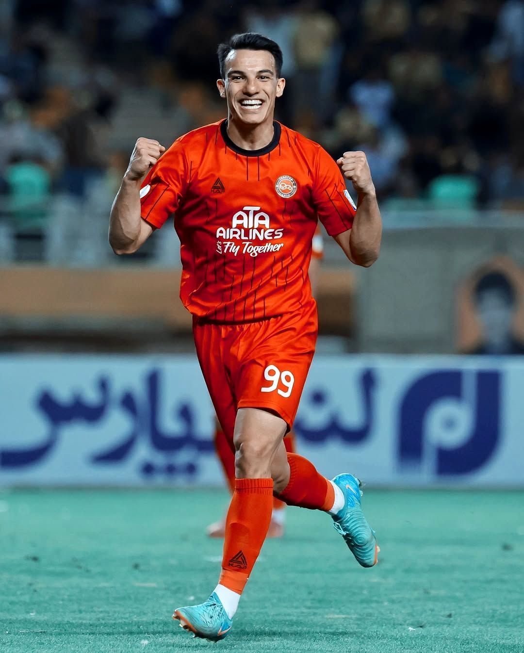 بازگشت تراکتور در وقت‌های اضافه؛ صدرنشینی با طعم پیروزی در اصفهان