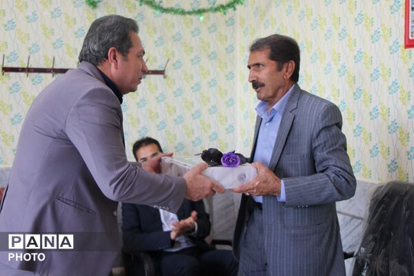آیین بزرگداشت «خاطره‌سازان» در آموزشگاه شهید جوادی