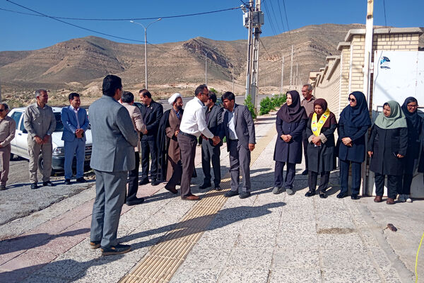 آیین رونمایی از تابلوی اولین آموزشگاه نامگذاری شده به نام شهید جمهور در ایران