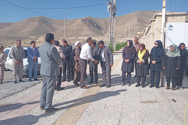 آیین رونمایی از تابلوی اولین آموزشگاه نامگذاری شده به نام شهید جمهور در ایران