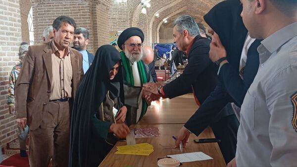 گذری میز خدمت ادارات نیشابور در هفته دوم آذر ماه 